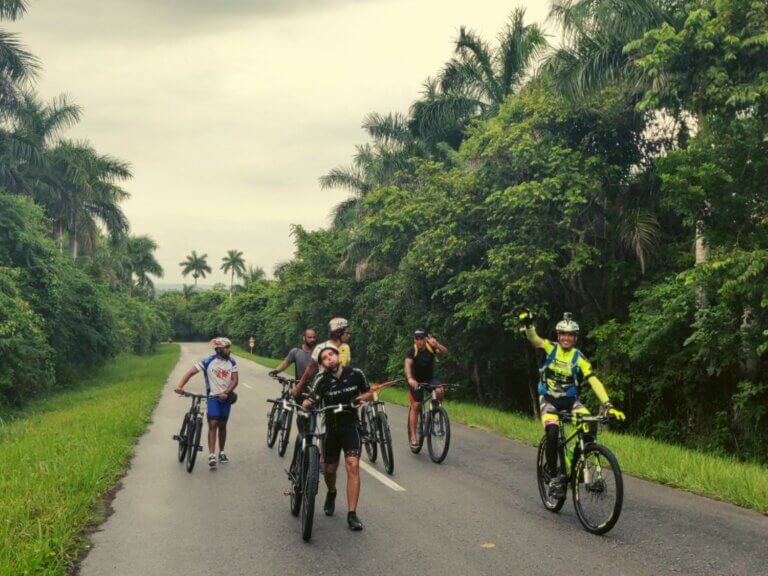 MTB Gruppe in Las Terrazas