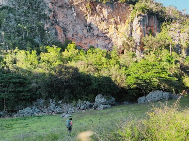 Am Fuße der Cueva de la Vaca